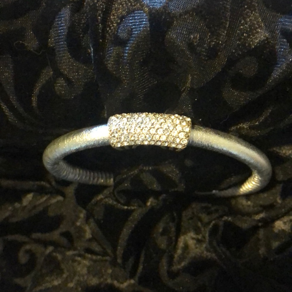Woodstock Bracelet with silver/crystal charms